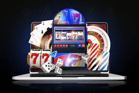 https 666 APP မြန်မာ ဘောလုံးလောင်းကစားနှင့် Esports betting mobile ဖုန်းဖြင့် ကစားနေသောမြင်ကွင်း